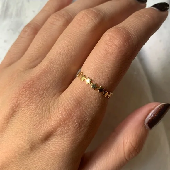 14k gold delicate star ring - size 8 - Picture 6 of 14